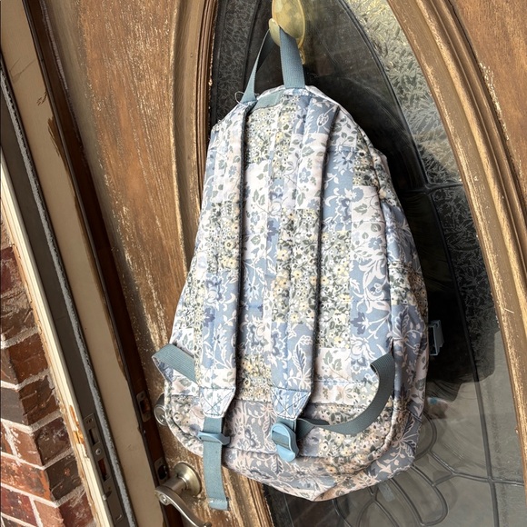 Abercrombie & Fitch Floral Backpack! - Picture 3 of 5